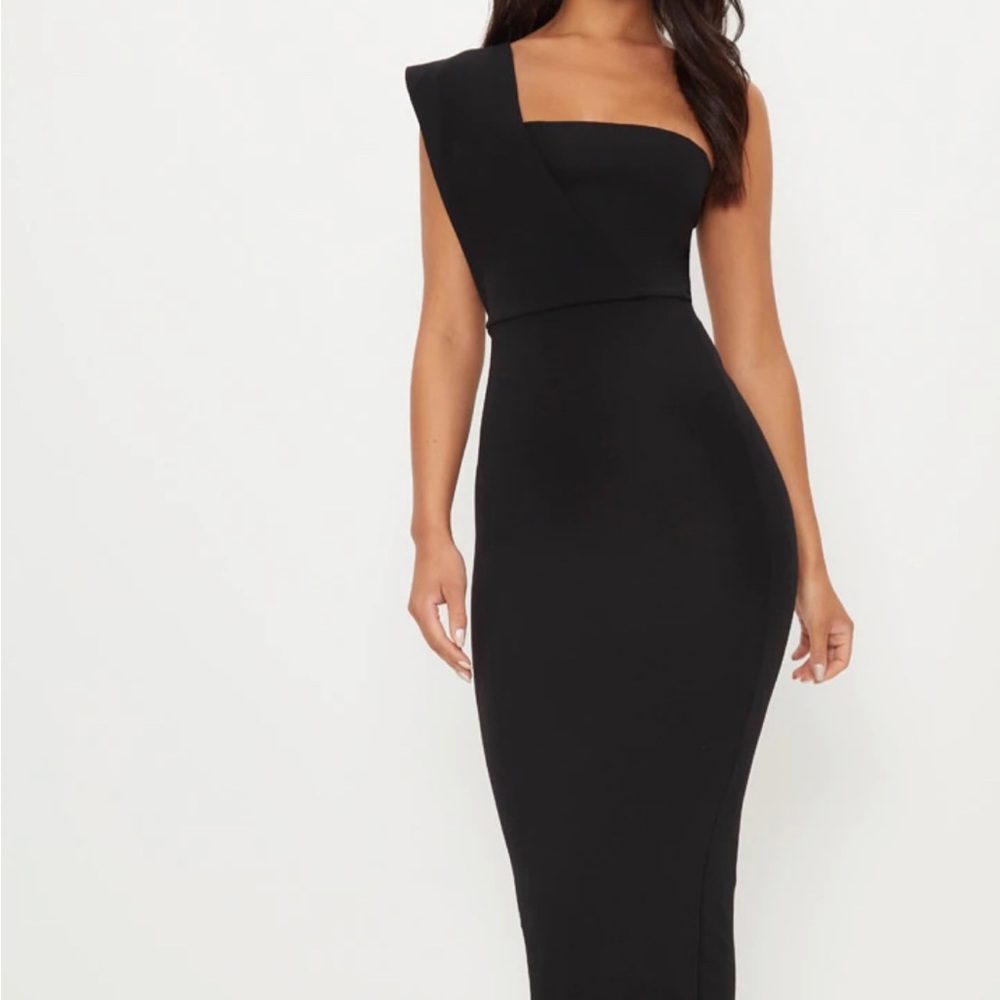 Pretty Little Thing Black One Shoulder Maxi Dress- Size 8